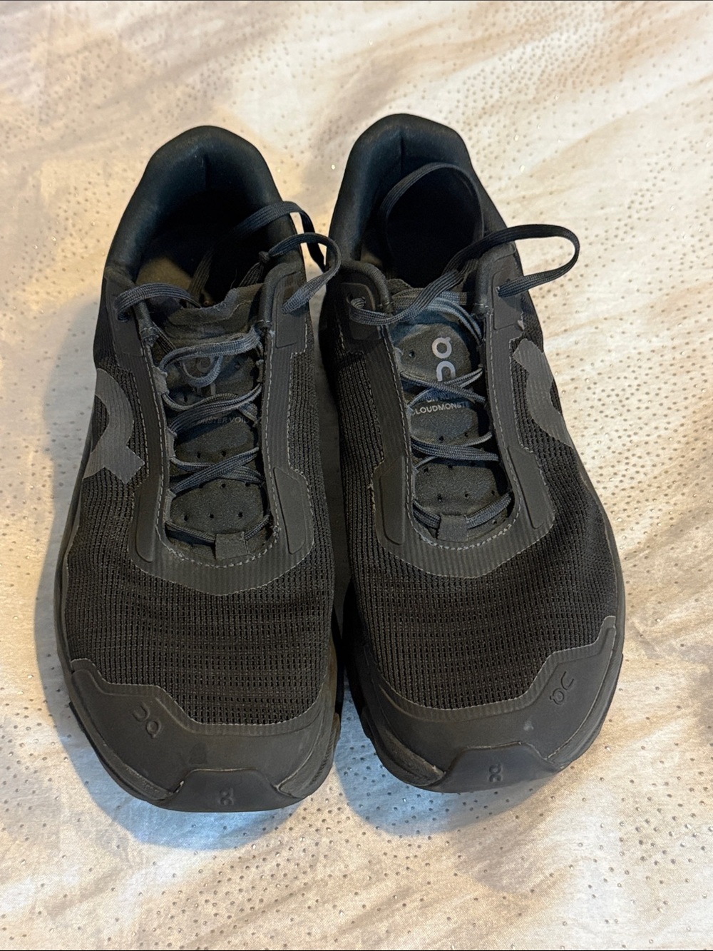 On Running monster women Black Athletic Running Shoes size -W9